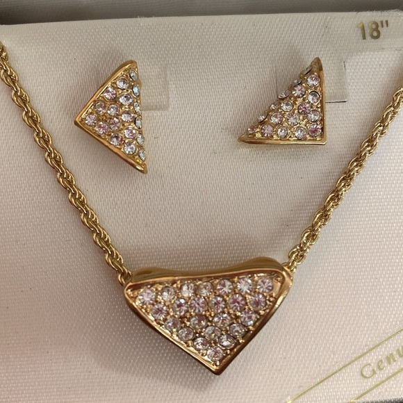 Roman Matching Earrings Necklace Set - Picture 3 of 5